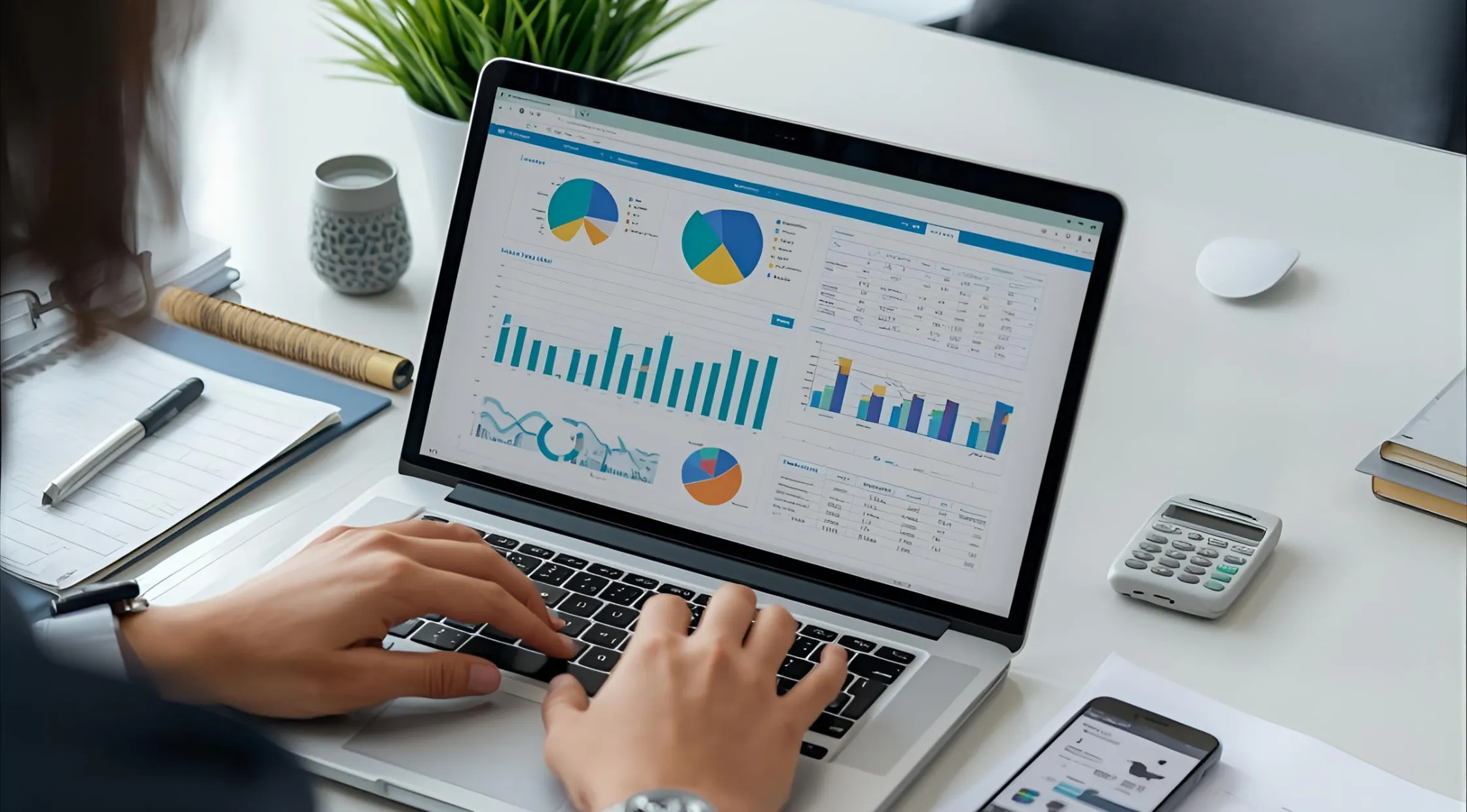 Spreadsheets and Apps: Which One to Use to Control Your Expenses